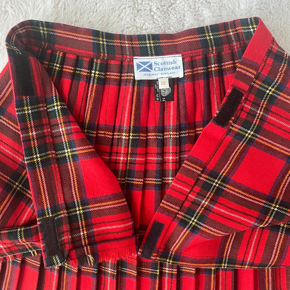 Women's Scottish Clanwear Red Black Plaid Pleated Wool Skirt Size 12 - Picture 6 of 7